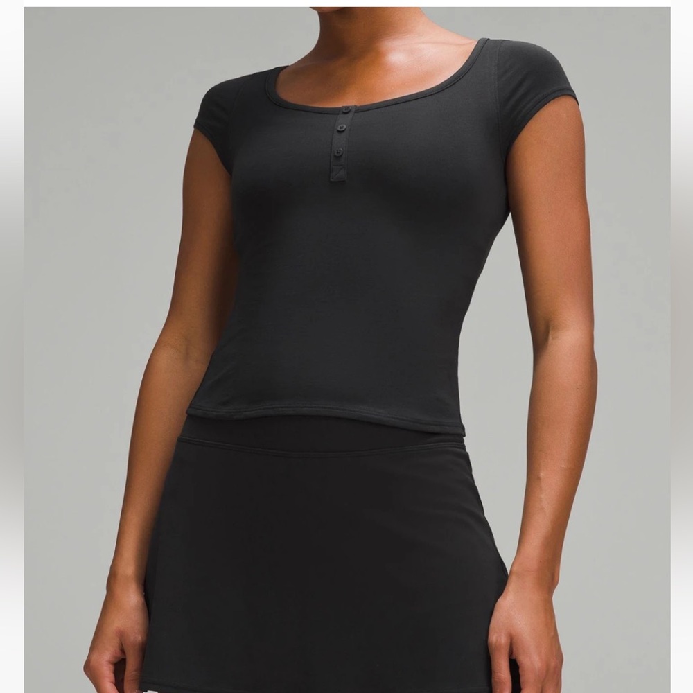 Lululemon Short Sleeve T-Shirt